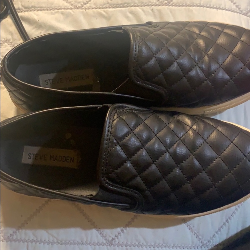 Steve Madden slip ons
